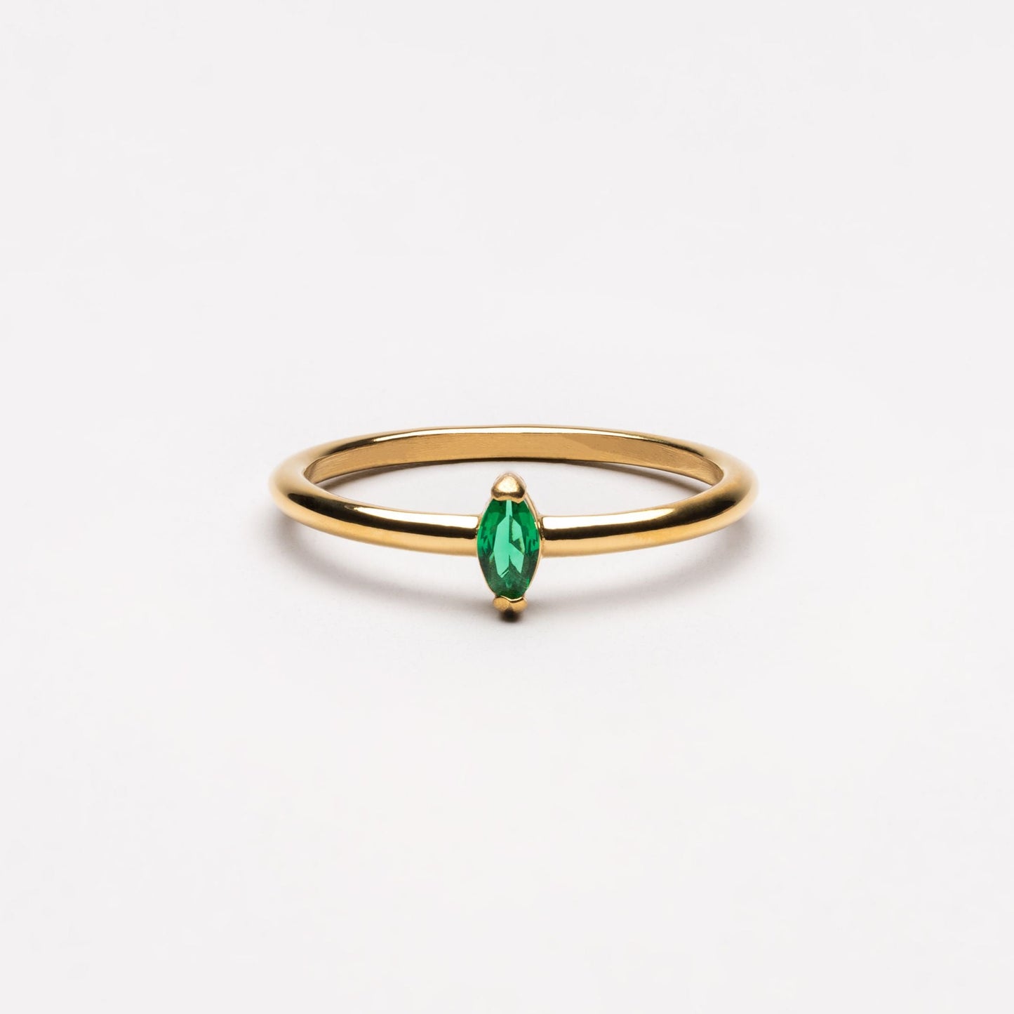 Dainty Emerald Ring