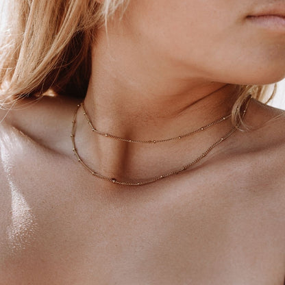 Collier ras du cou à plusieurs niveaux « Ornos » 