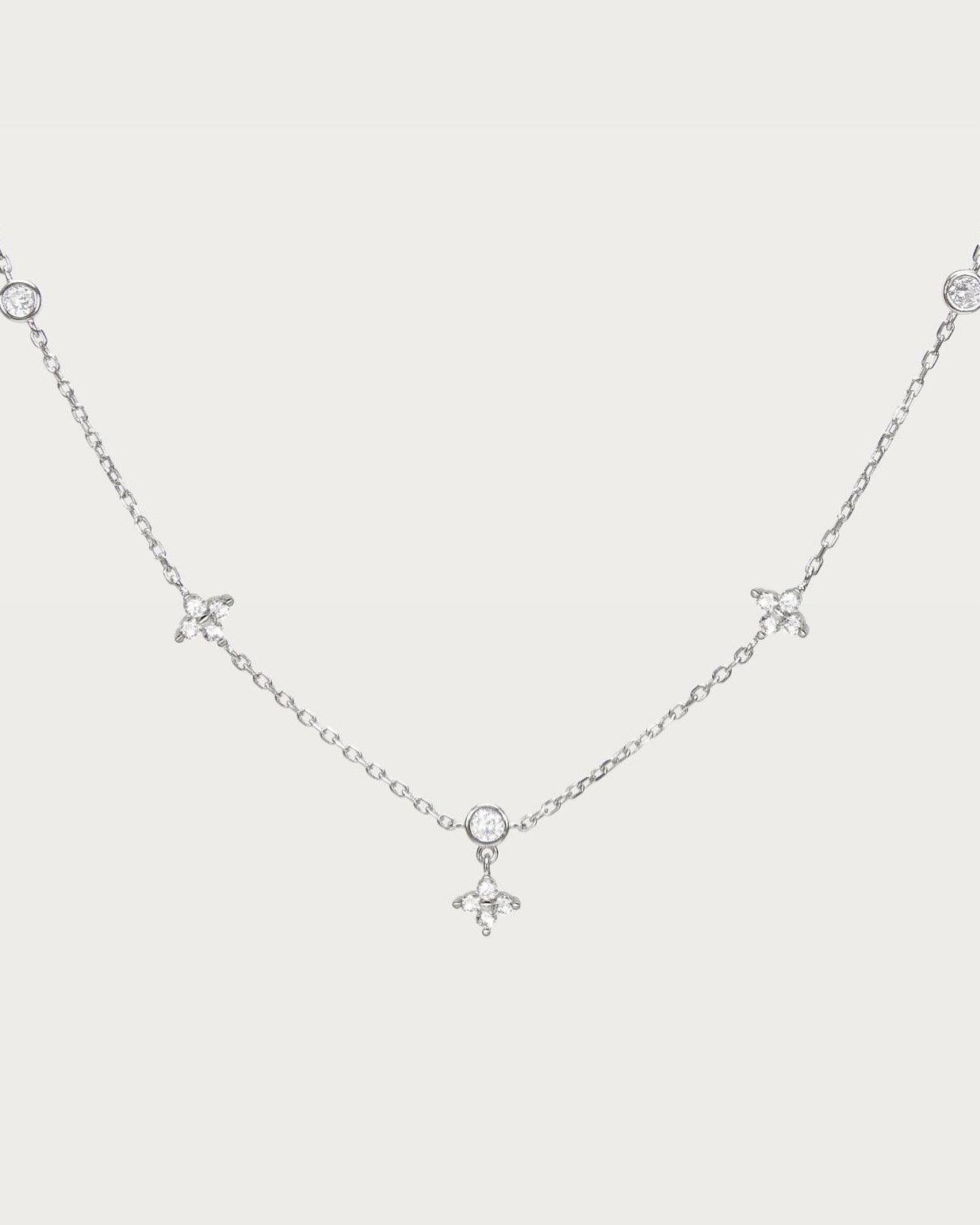 Lucky Clover Necklace in Silver