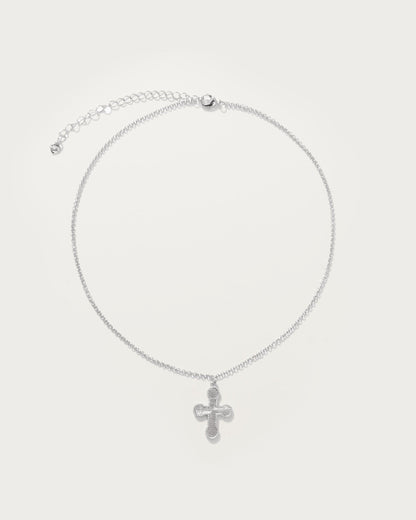 Collier avec pendentif mini croix en argent