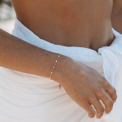 Bracelet de perles blanches